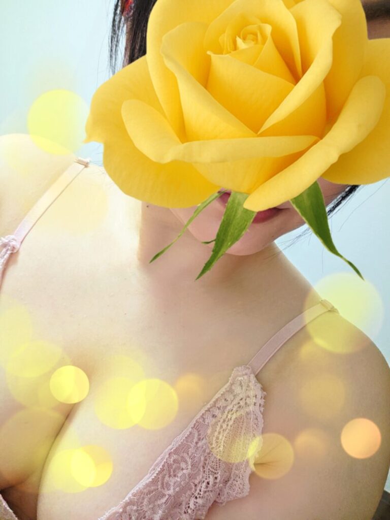 今日は、お昼から出勤してます?