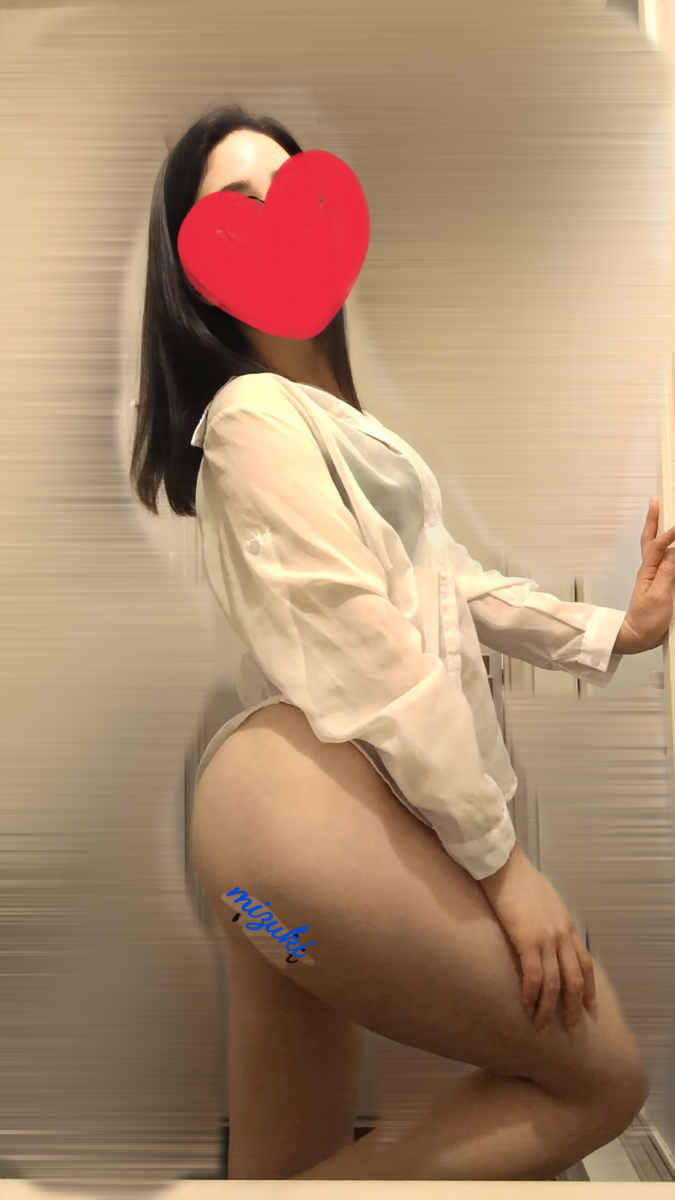 26 02 22 19 56 52 741 deco